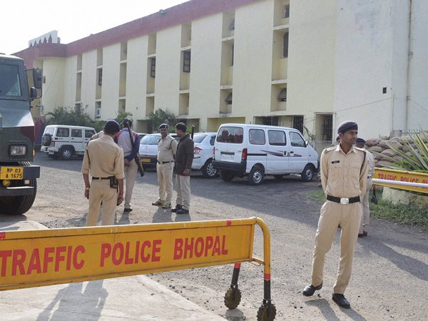 ജയിലില്‍