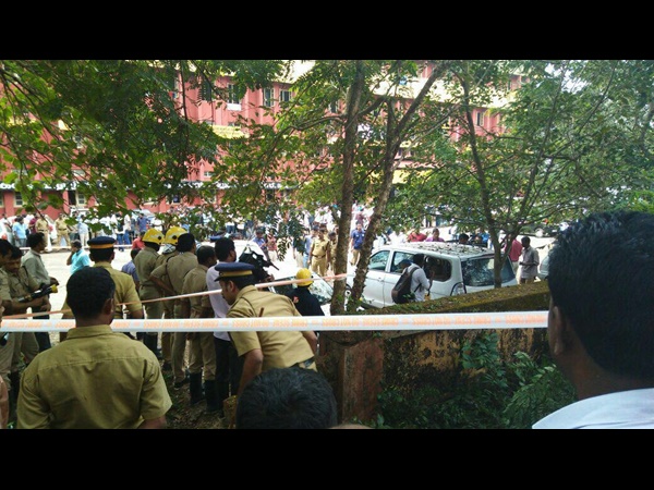 സ്‌ഫോടനത്തിന് പിന്നില്‍