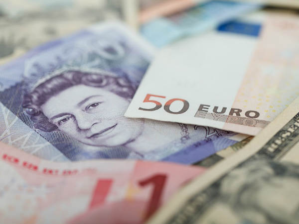 മോദി സര്‍ക്കാര്‍ പിടിമുറുക്കുന്നു