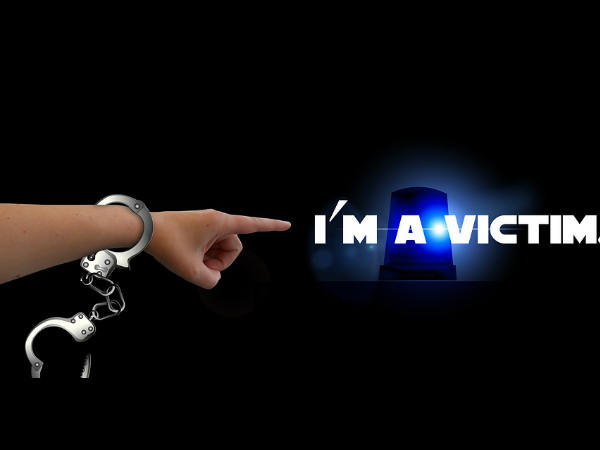 തട്ടിപ്പ് കേസിലും പ്രതികള് തട്ടിപ്പ് കേസിലും പ്രതികള്