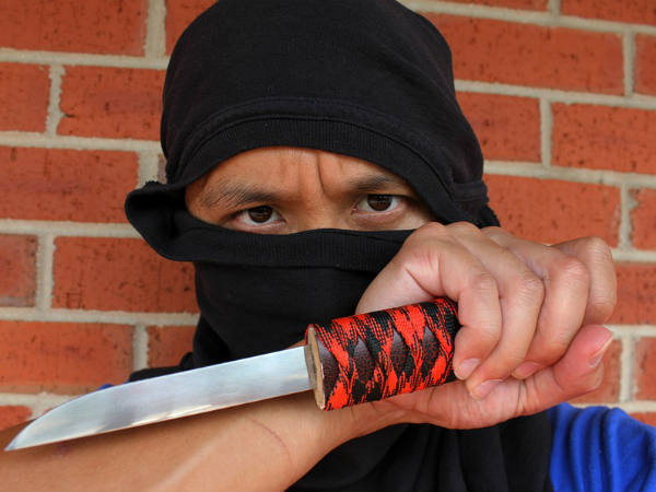  താമസം മാറി