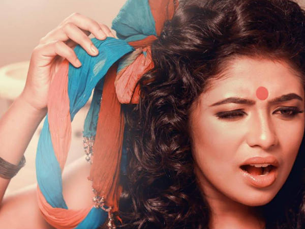 അമലയുടെ ഫേസ്ബക്ക് പോസ്റ്റ്