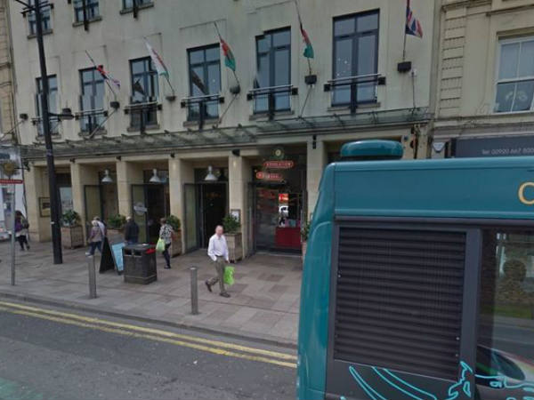 കാസില് സ്ട്രീറ്റ് കാസില് സ്ട്രീറ്റ്