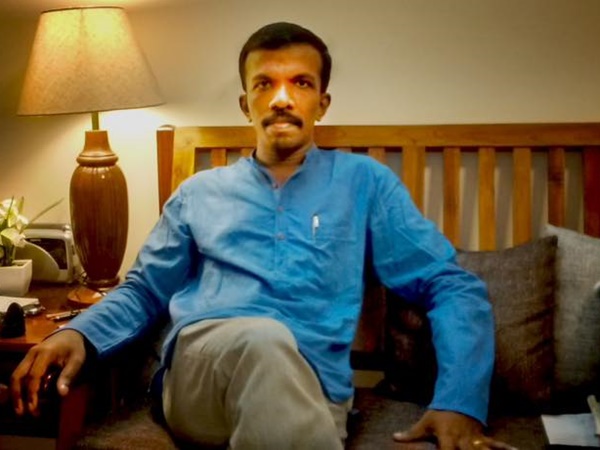 വി കെ ആദര്‍ശിന്റെ പോസ്റ്റുകള്‍