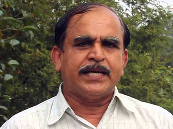 പറഞ്ഞവരെല്ലാം മുങ്ങി