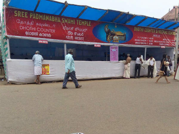  പ്രതിഷേധക്കാര്‍ക്കൊപ്പം