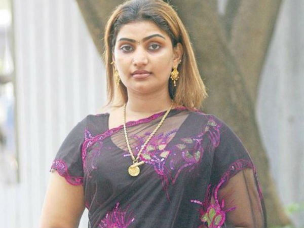 ചൊല്‍പ്പടിയില്‍