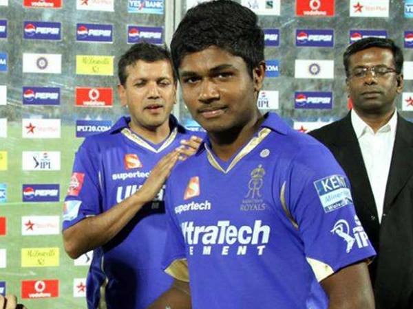 രണ്ട് ഇന്നിംഗ്‌സുകളില്‍ ഡക്ക്..