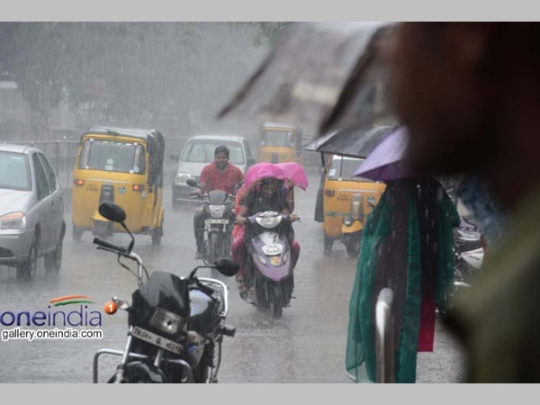  മഴയും കാറ്റും
