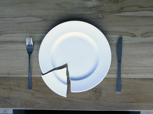 അയല്‍ക്കാരന്‍റെ നെഞ്ചത്ത് ഹാപ്പി ന്യൂ ഇയര്‍