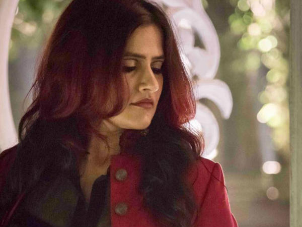 വിടാതെ വിവാദങ്ങള്‍