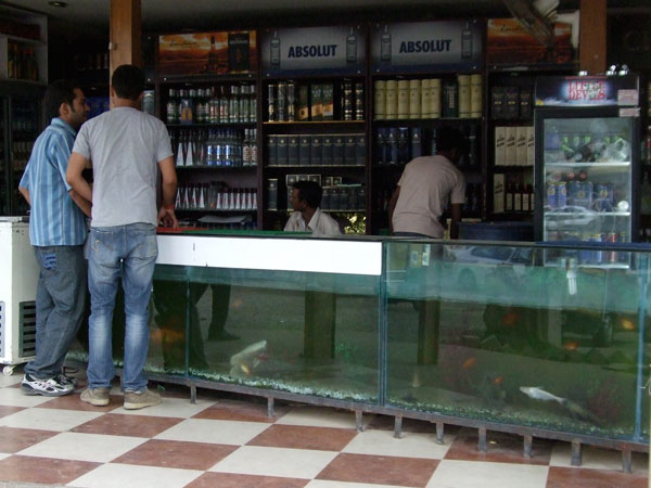 ഏട്ട് മദ്യഷോപ്പുകളില്‍ ചെലവായി