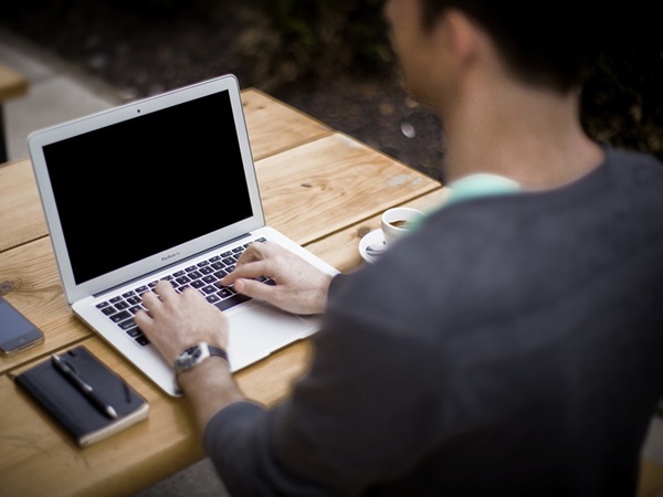 വാണിജ്യ സ്ഥാപനങ്ങള്‍ക്ക് നല്ല ഫീസ്