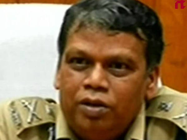  കുറ്റപ്പെടുത്തുന്നു