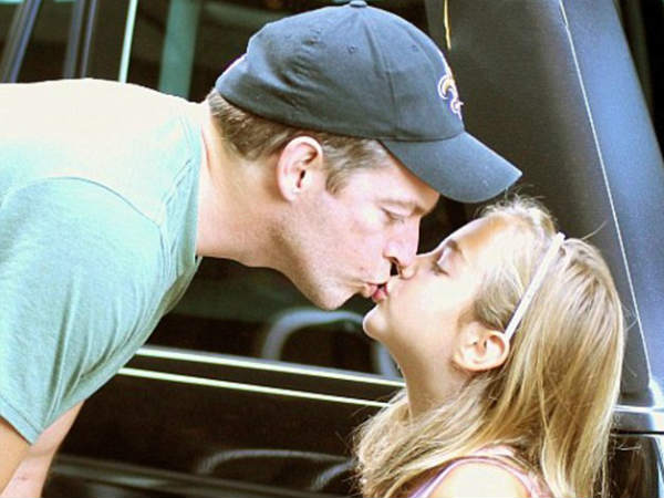 കുഞ്ഞിന്റെ ശരീരം എന്റേതല്ല കുഞ്ഞിന്റെ ശരീരം എന്റേതല്ല