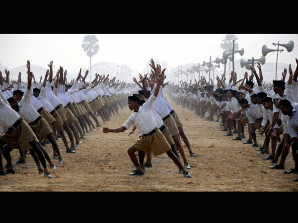 സംസ്ഥാനത്ത് മുപ്പതോളം ക്യാമ്പുകള്‍