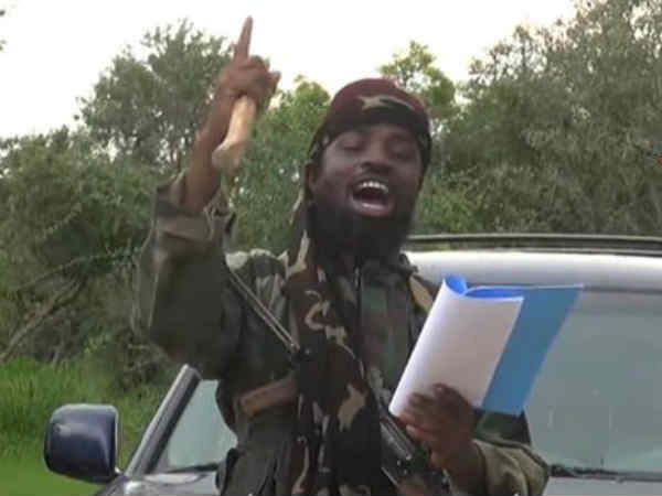 തോക്കു കാട്ടി ഭീഷണി