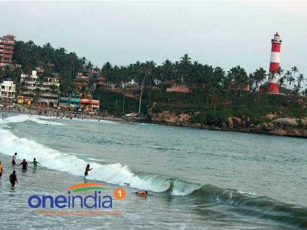  അമ്പതിലേറെ പേര്‍