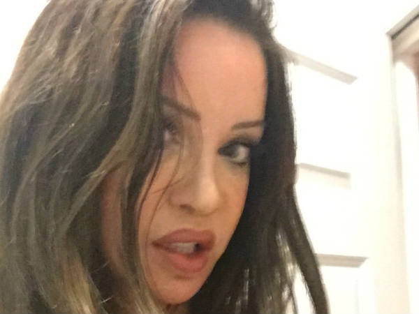 സിലിക്കണ്‍ ചോരുന്നു... ശരീരത്തില്‍