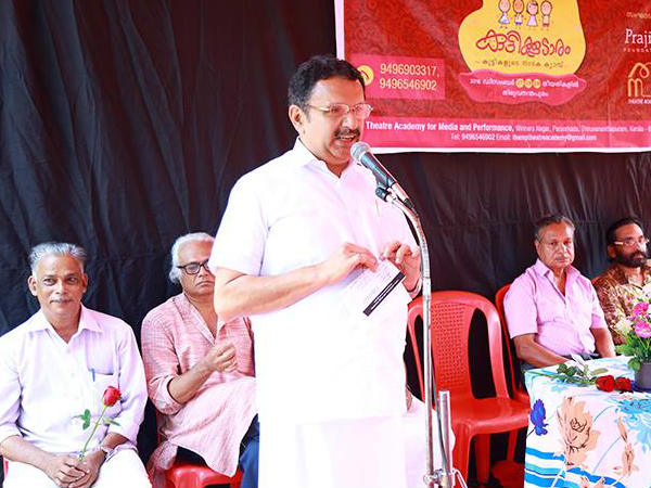 പോസ്റ്റ് എഴുതിയത് നസറുദ്ദീന്‍