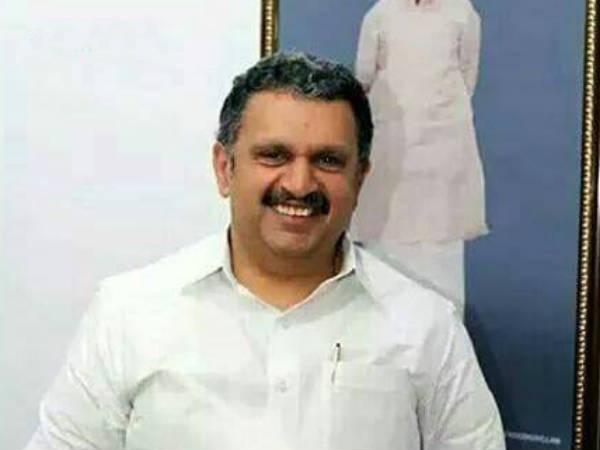 ആരാണ് ആദ്യം എഴുതിയത്