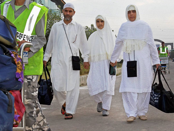 ഹജ്ജ് ഹൗസില്‍ നല്‍കണം 