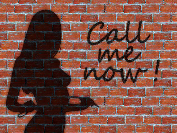 നഗ്നയായി കുതിരയെ ഓടിക്കാം... ആര്‍ക്ക് വേണ്ടിയും