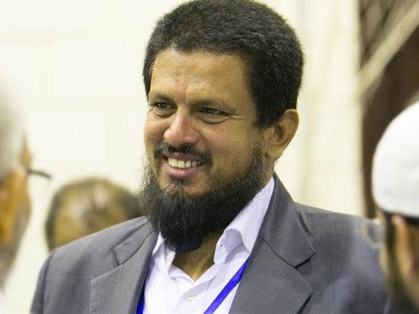 പീസ് സ്‌കൂളിന്റെ എംഡി