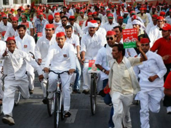 മുലായവും അഖിലേഷും രണ്ടുതട്ടില്‍