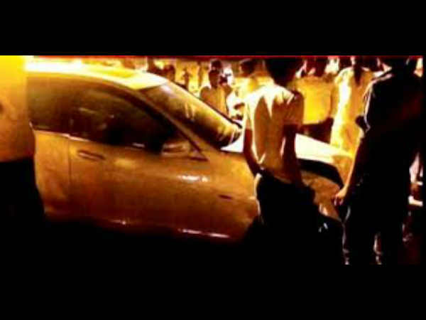 മനുഷ്യ സ്നേഹം കാണിക്കണം മനുഷ്യ സ്നേഹം കാണിക്കണം