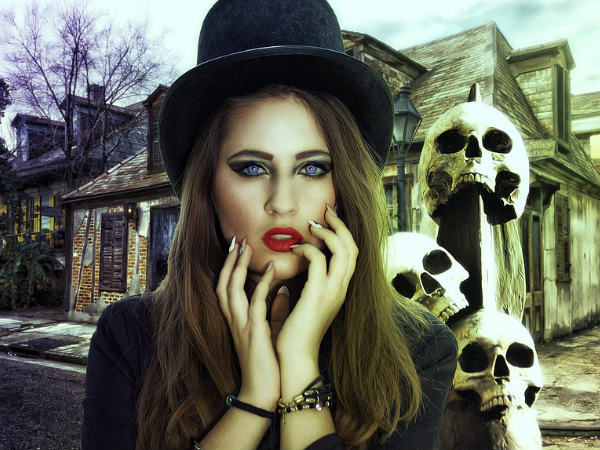 ദുരിതത്തിലകപ്പെട്ട പെണ്‍കുട്ടി