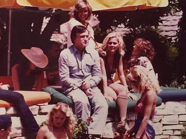 താമസക്കാരികള്‍ക്ക് പ്ലാസ്റ്റിക് സര്‍ജറികള്‍ പോലും