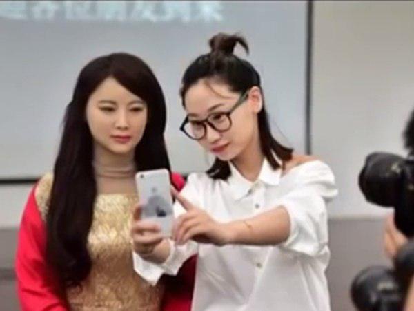 പലതിനും ജിയ മറുപടി പറയും പലതിനും ജിയ മറുപടി പറയും