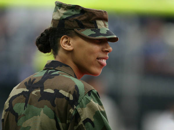 നിലവില് സ്ത്രീകള് ഇല്ലേ? നിലവില് സ്ത്രീകള് ഇല്ലേ?