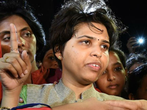  ക്യാമറ