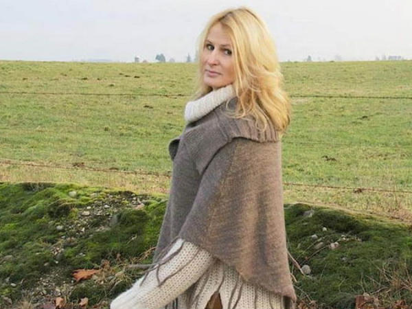 തിരക്കുള്ള മോഡല് തിരക്കുള്ള മോഡല്