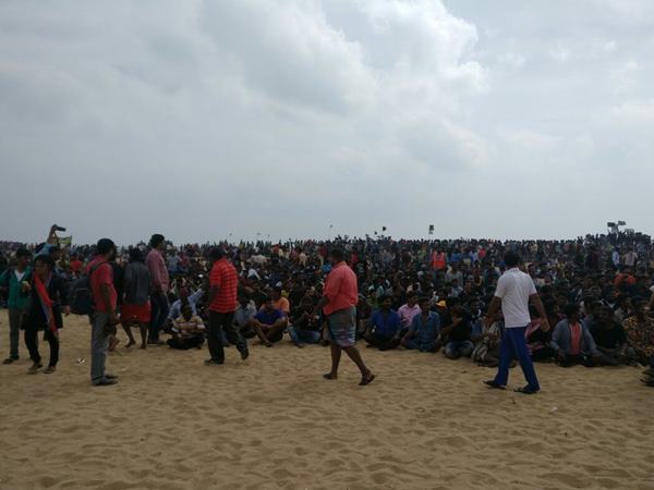  പിന്തുണച്ച് മത്സ്യതൊഴിലാളികള്‍ 