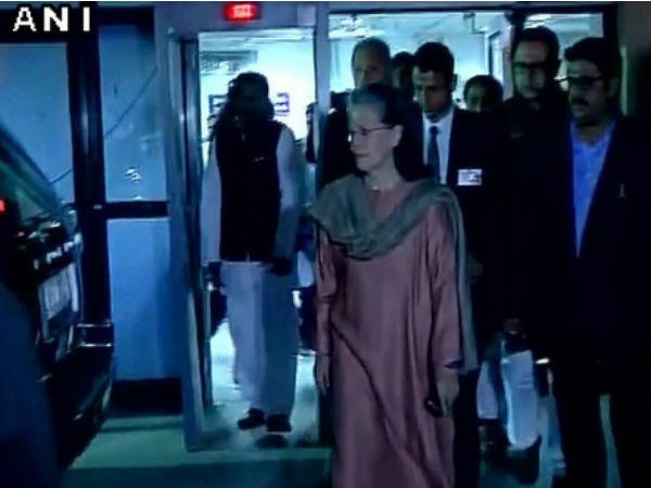 സോണിയ ഗാന്ധിയും