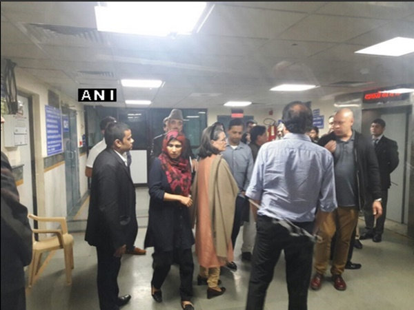 നാടകീയ രംഗങ്ങള്‍