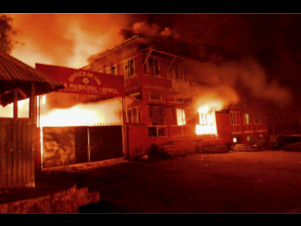 തീയിട്ടു നശിപ്പിച്ചു