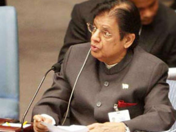 വിമര്ശിക്കുന്നവര്ക്കും പണി കിട്ടി വിമര്ശിക്കുന്നവര്ക്കും പണി കിട്ടി