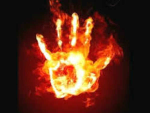 യുവതിക്കു രക്ഷപ്പെടാനായില്ല