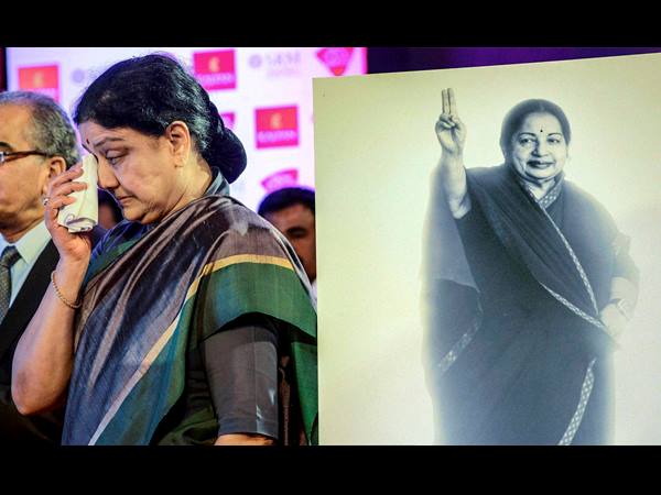 അമ്മയുടെ പാതയില്‍ എന്ന്