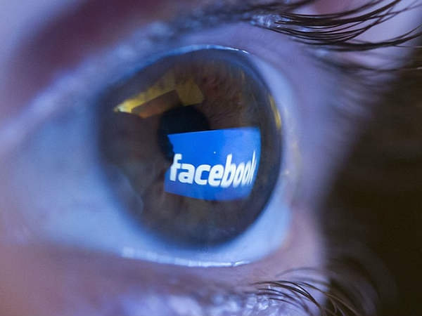 പന്ത്രണ്ടിലധികം സ്ത്രീകള്‍