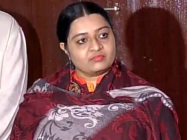 തനിപ്പകര്‍ക്ക് ദീപ