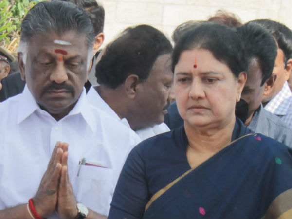 എംഎല്എമാരെ ഒളിപ്പിച്ച ശശികല എംഎല്എമാരെ ഒളിപ്പിച്ച ശശികല