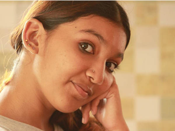 കസേരയില്‍ ഇരുന്നു... എന്താണ് പ്രശ്നം