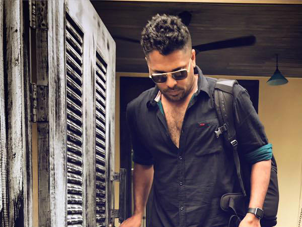 കാര്‍ക്കിച്ച് തുപ്പുമല്ലോ