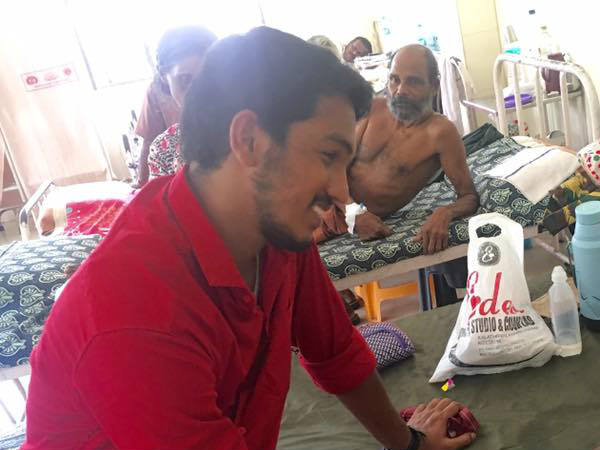 ജെയ്ക്കിനെ വെള്ളം കുടിപ്പിച്ച് ജിമ്മി