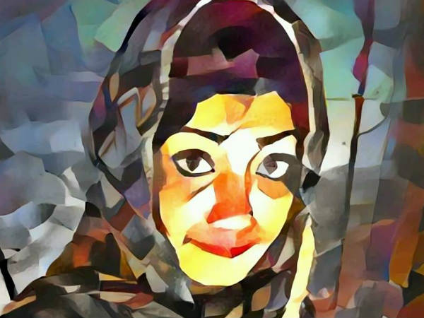 മലര്‍ന്ന് കിടന്ന് തുപ്പുകയാണ്
